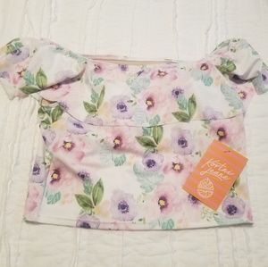 Celeste floral ruffle around top